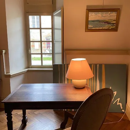 Le Du Chateau * Auriac-sur-Vendinelle