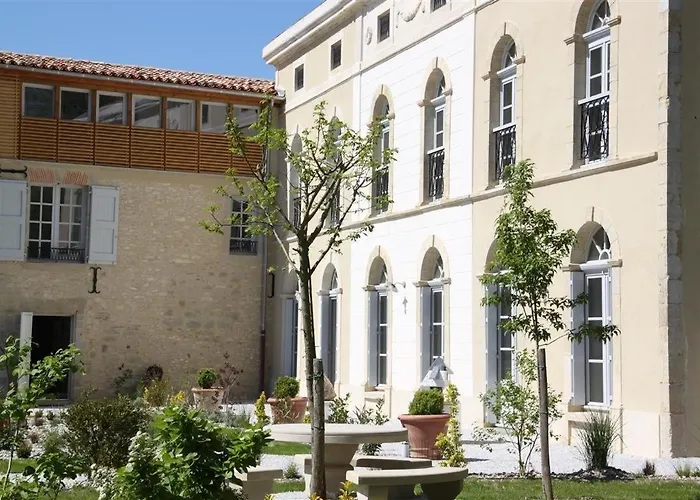 Apartament Le Du Chateau Auriac-sur-Vendinelle